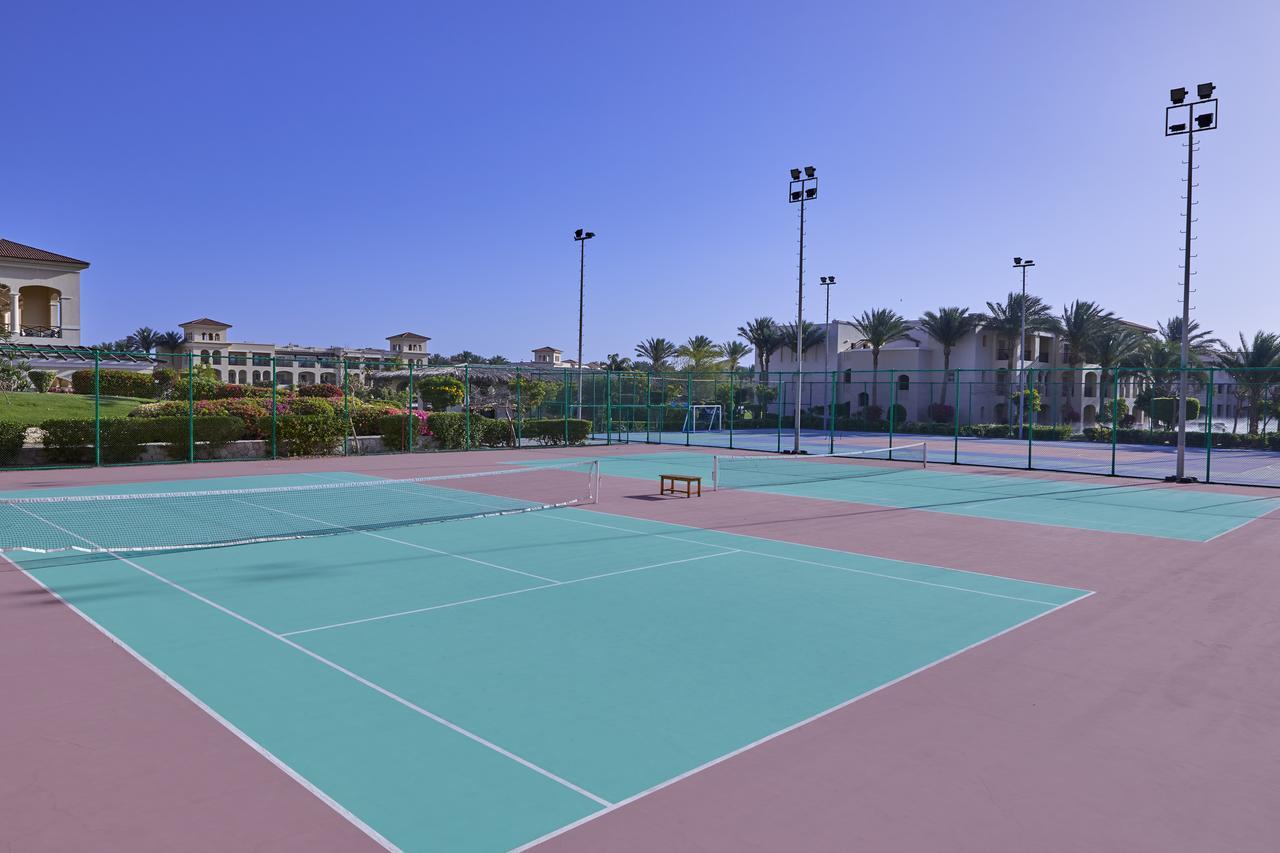 Jaz Mirabel Resort Sharm el-Sheik Eksteriør bilde Tennis courts at the resort